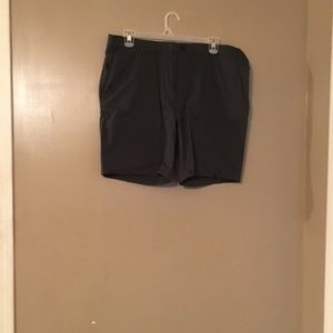 New men’s goodfellow tech shorts size 42 in wasit